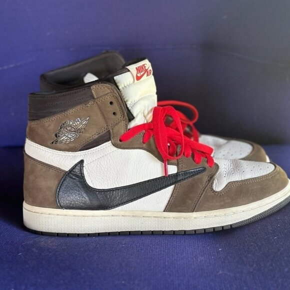 Air Jordan 1, Travis Scott Nike, Mocha. ‘Mens 13 - Picture 2 of 10